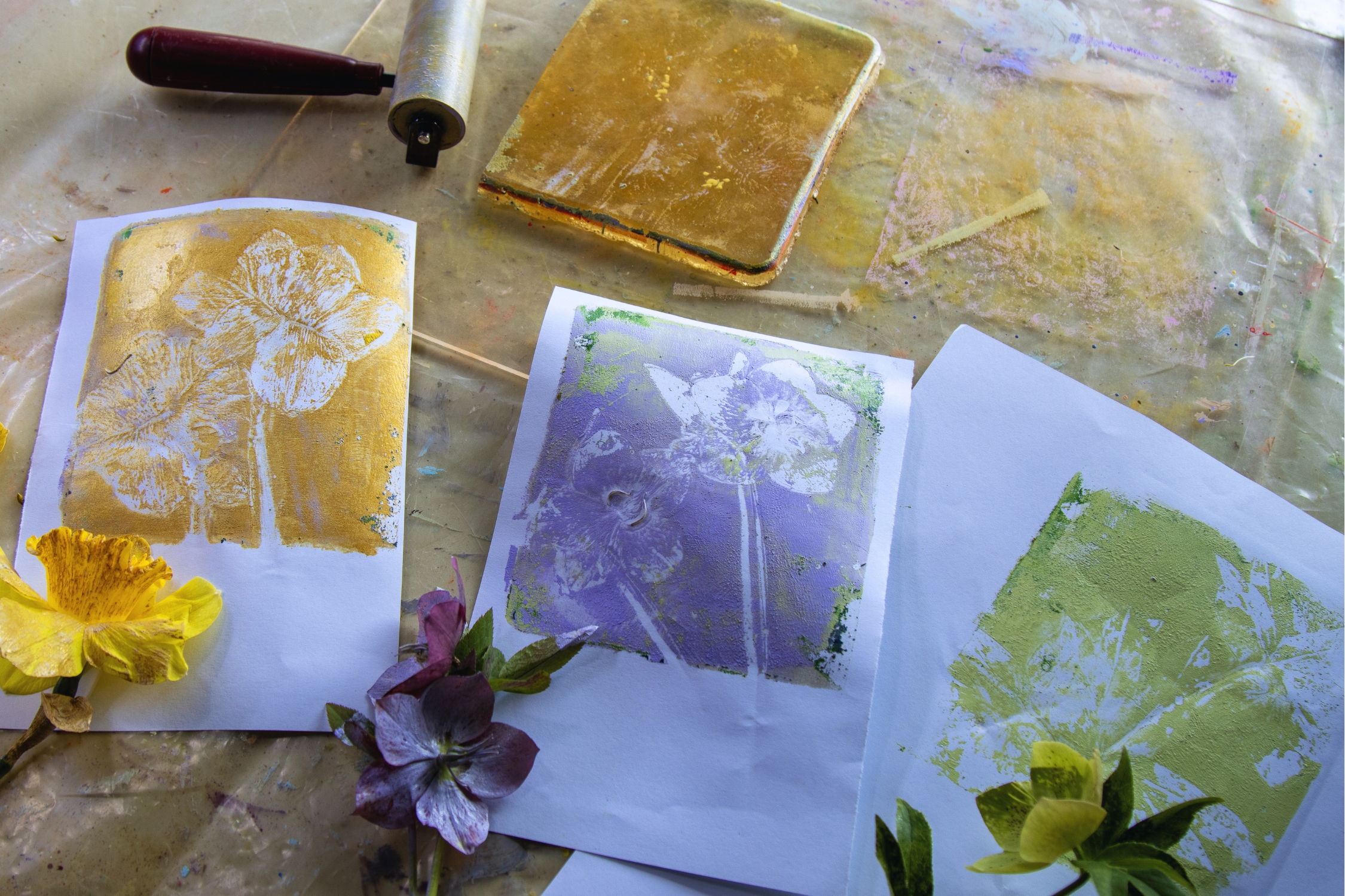 Gelli Plate Paper Design & Collage Creation